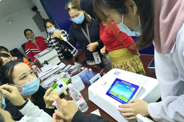 绿巨人视频免费观看视频直播科技农残仪走进广西南宁市场监督局